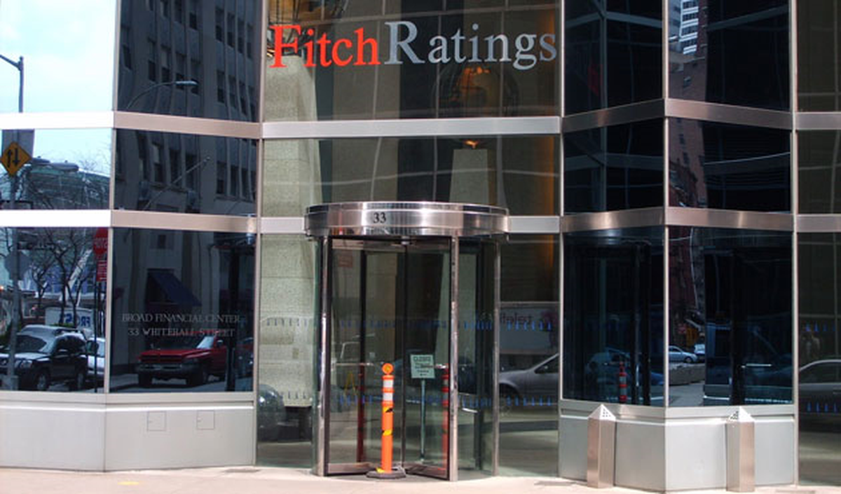 Fitch, Suudi Arabistan\'ın Notunu Yükseltti