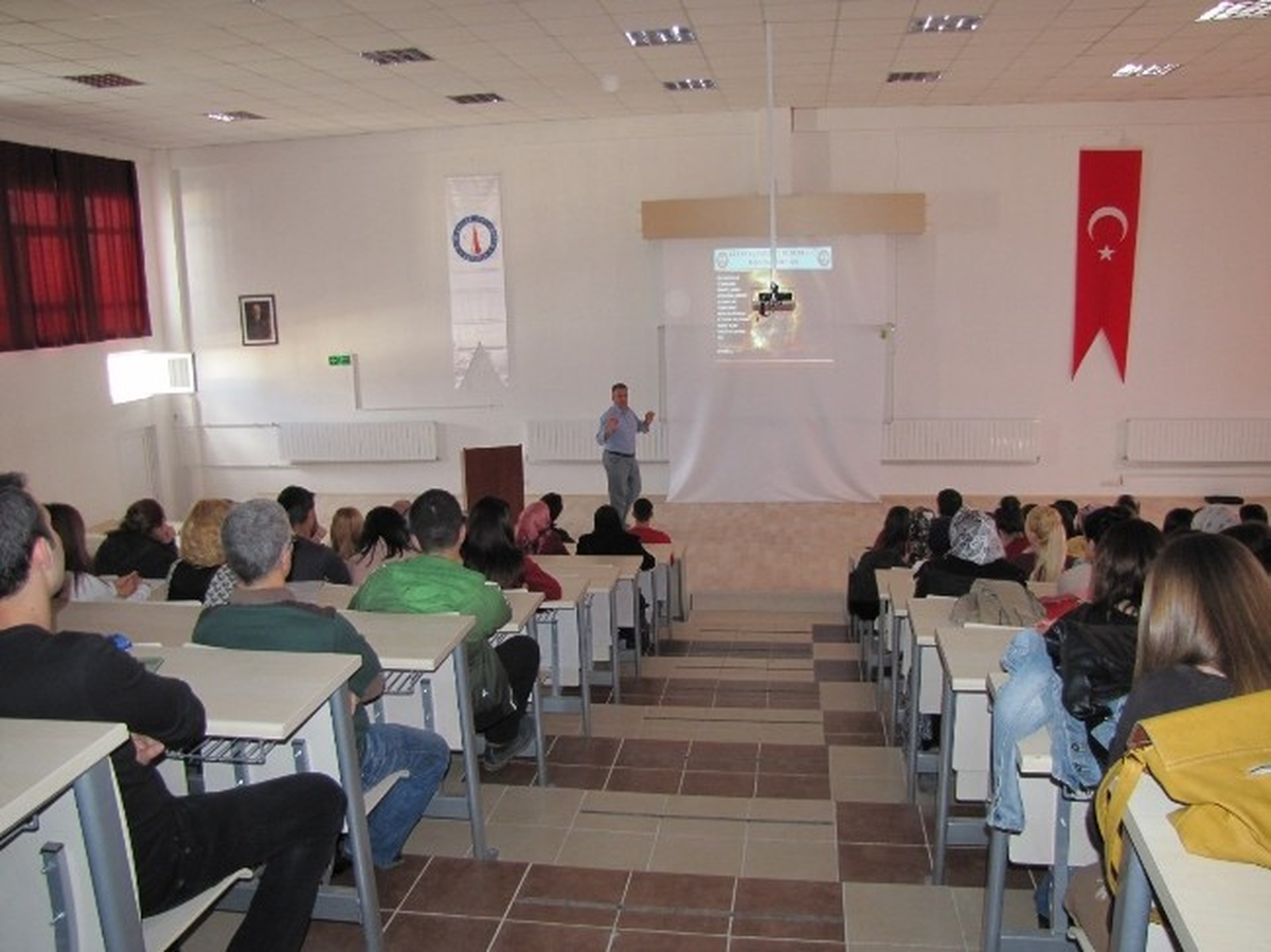 Hisarcık Myo Öğrencileri Terör ve Organize Suç Örgütleri Konularında Uyarıldı