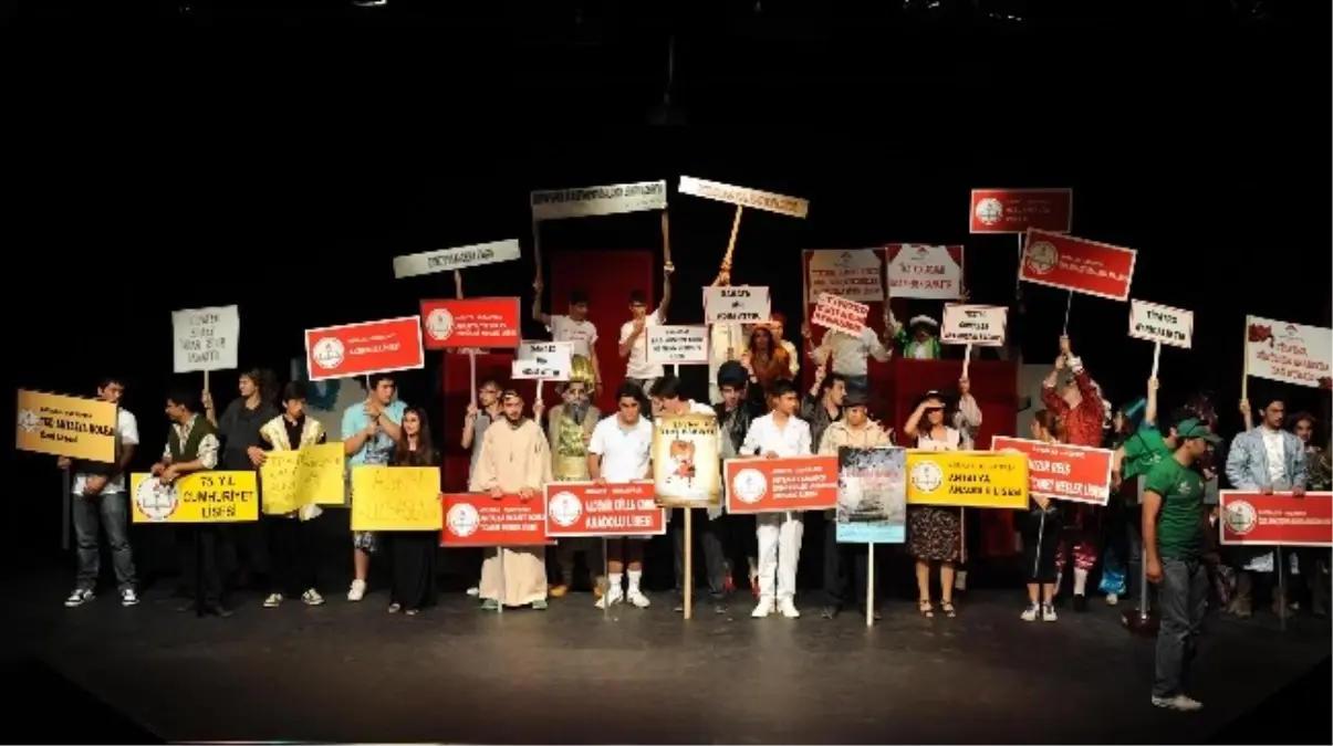 Liselerarası Tiyatro Şenliği\'ne Başvurular Başladı