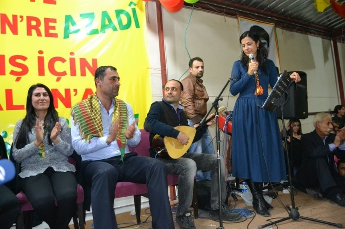 Milletvekili ve Başkan Adayları Konser Verdi