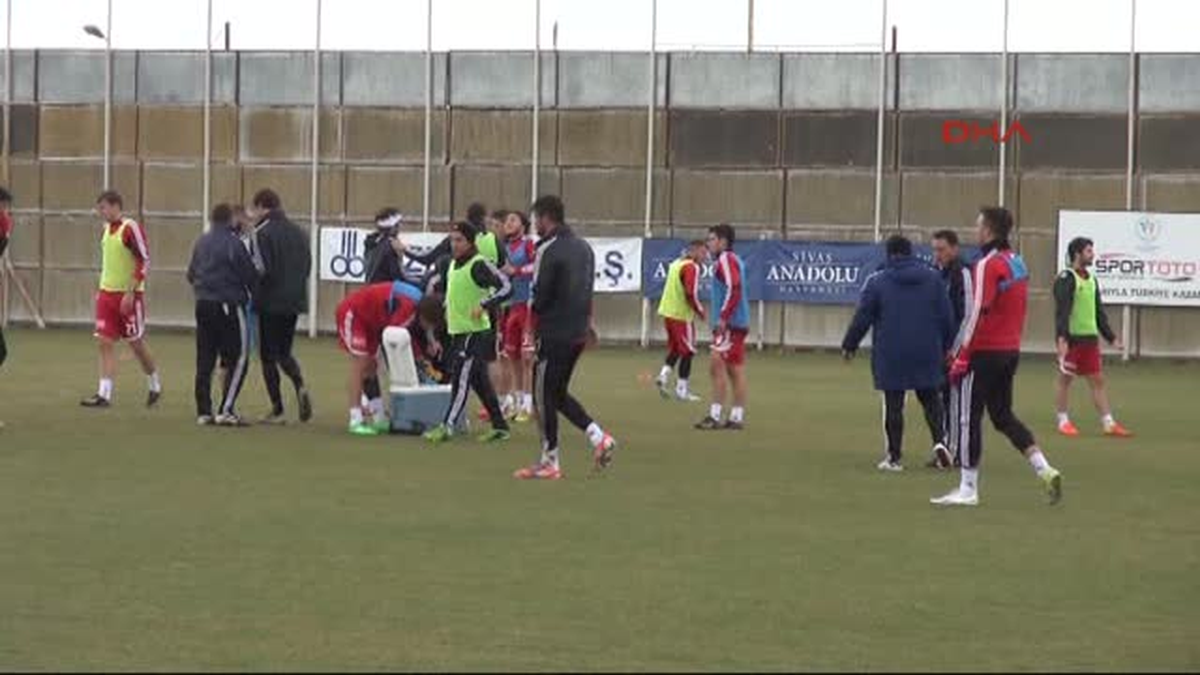 Sivasspor Teknik Direktörü Carlos Galibiyet İçin Her Yolu Deneyeceğiz