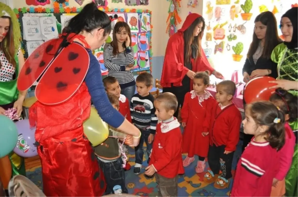 Sungurlu Myo Öğrencilerinden Köy Okullarında Etkinlik