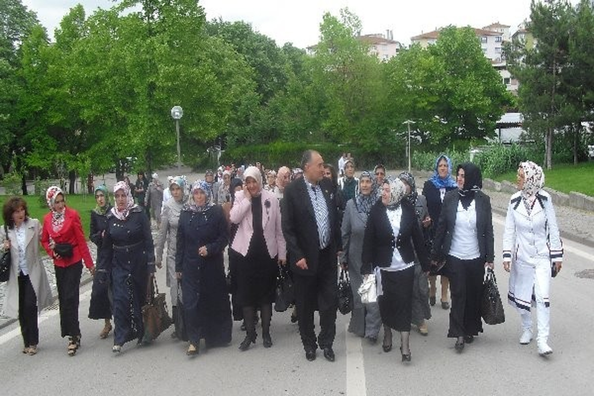 Yılmaz: "İslam\'da Kadın En Değerli Varlıktır"