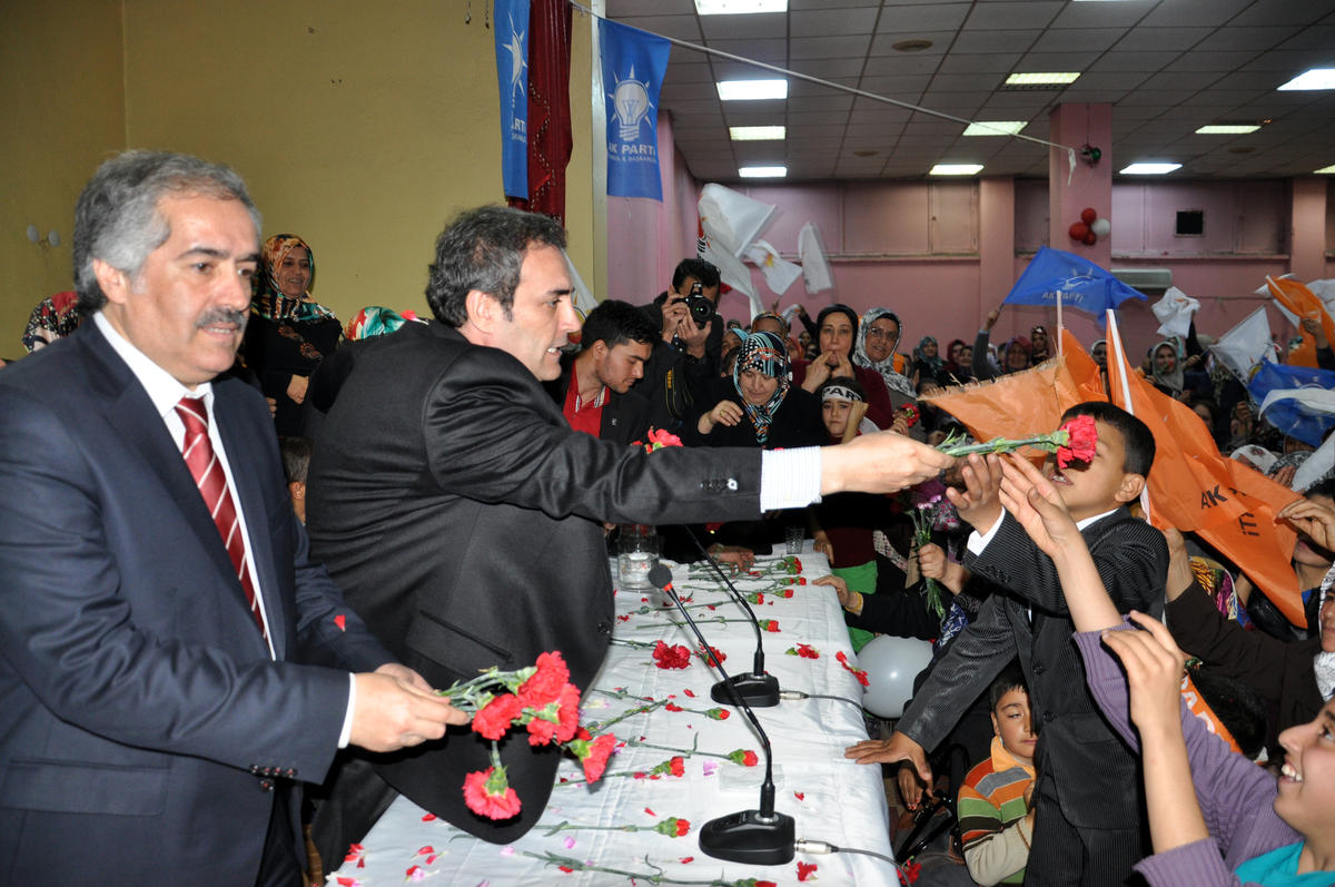 AK Parti Grup Başkanvekili Ünal Açıklaması