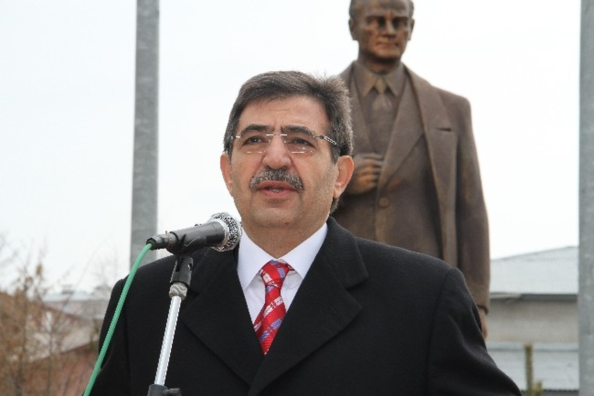 Bakan Güllüce Ardahanlı Kadınların Gününü Kutladı