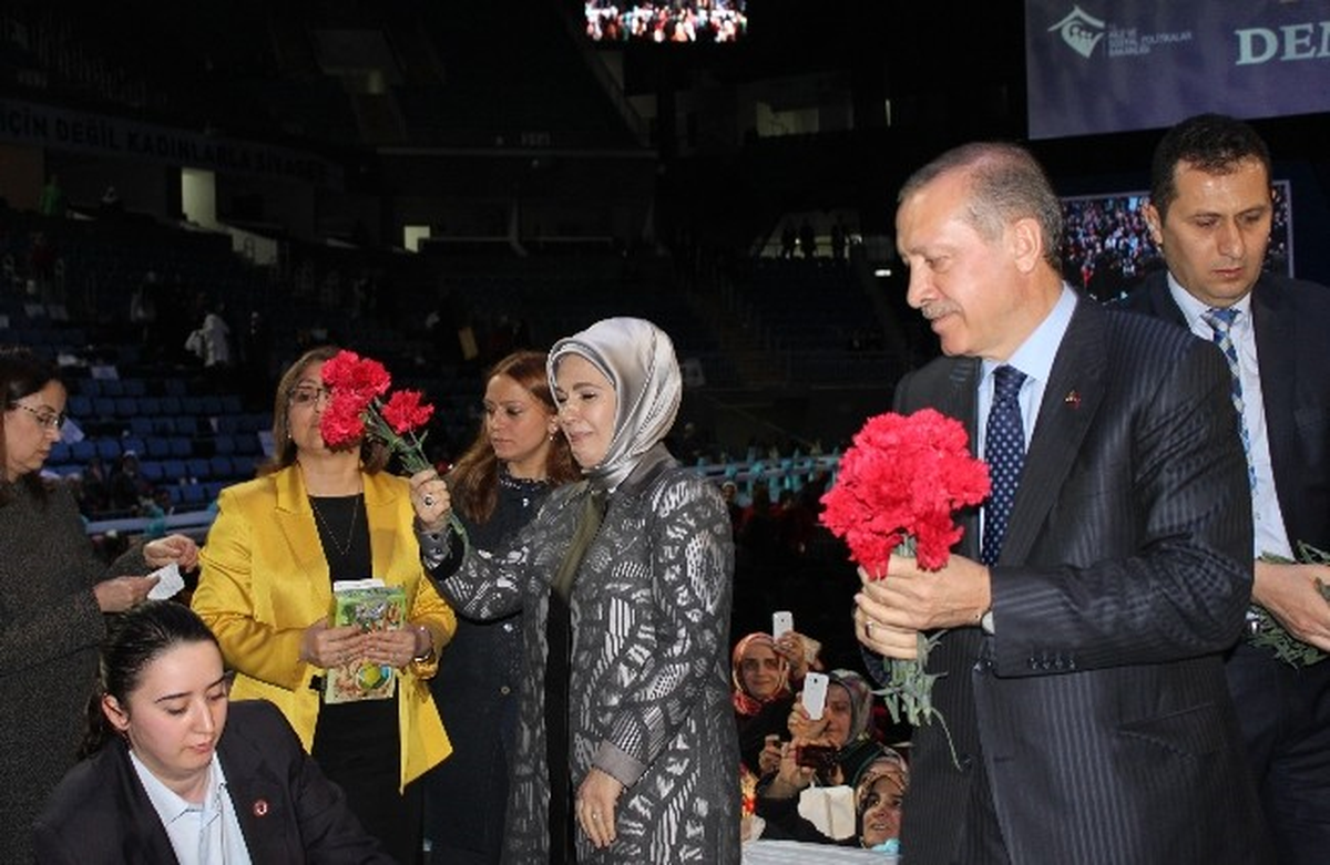 Başbakan Erdoğan\'dan CHP\'ye "Başörtüsü" Yanıtı