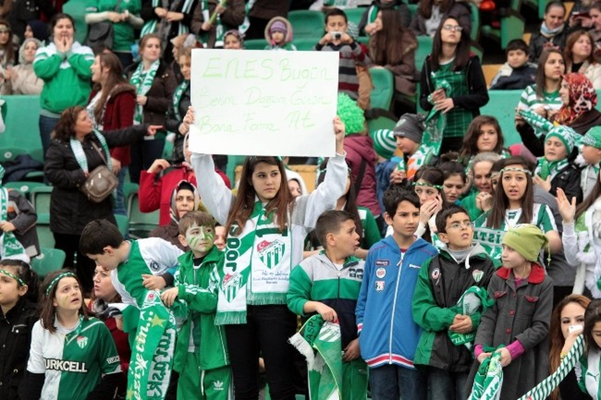 Bursaspor Kardemir Karabükspor Maçına Dişi Timsahlardan Yoğun İlgi
