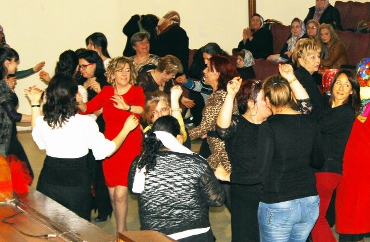 Edremit\'te Kadınlar Günü Şöleni