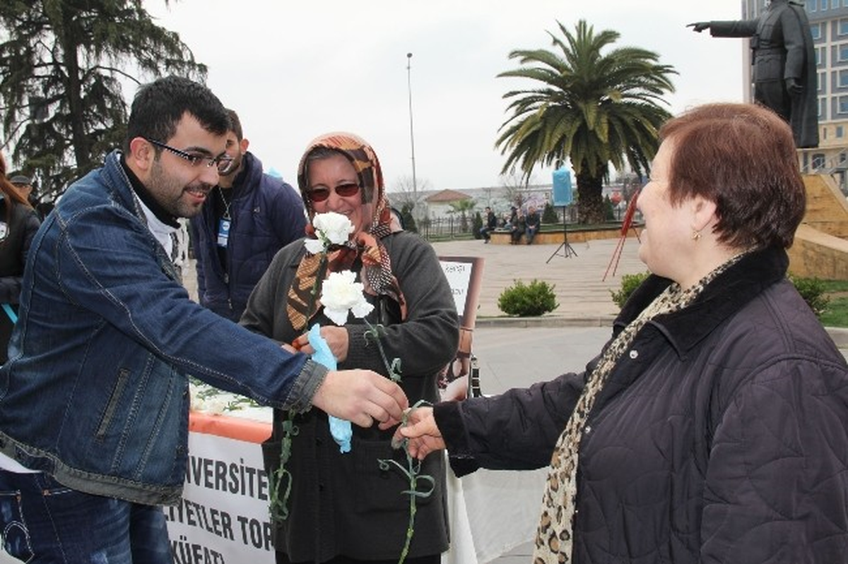 Giresun Üniversitesi Öğrencilerinden 8 Mart Dünya Kadınlar Günü\'nde Fotoğraf Sergisi