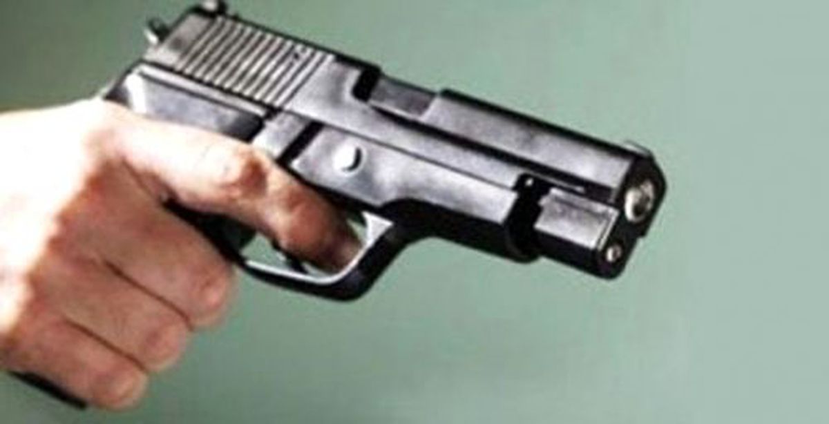 Halk Otobüsünde Silahlı Saldırı: 2 Yaralı