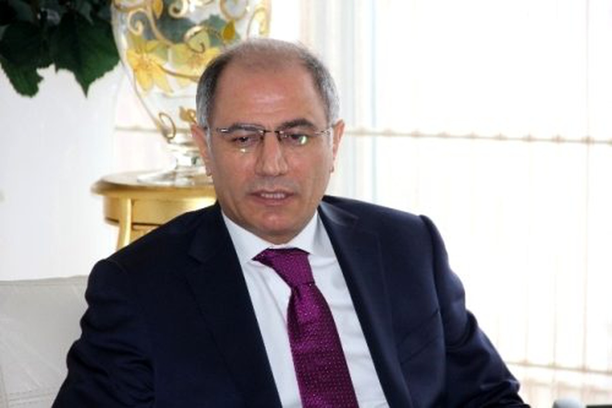 İçişleri Bakanı Ala Iğdır\'da Caferileri Ziyaret Etti (2)