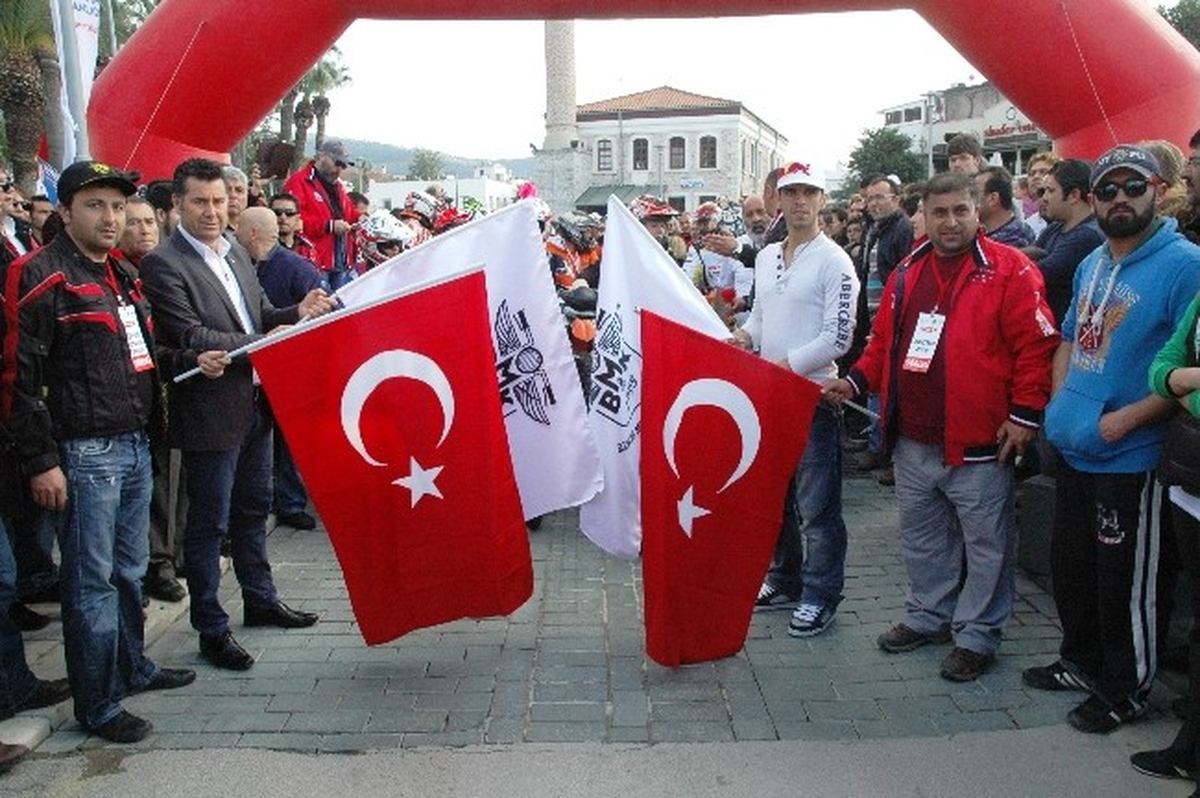 Kenan Sofuoğlu Enduro Yarışlarının Startını Verdi