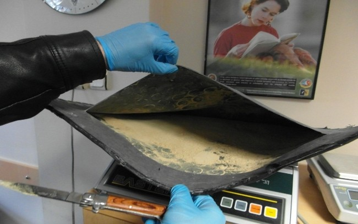 Kocaeli\'de 1 Kilogram Eroin Ele Geçirildi