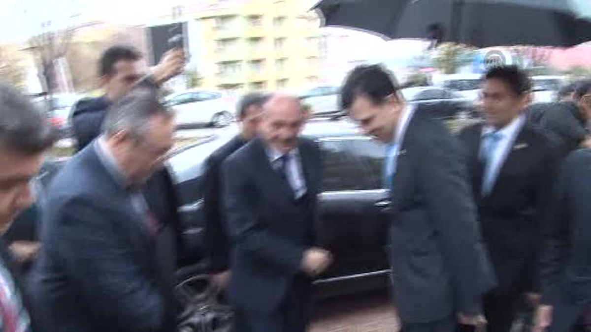 Müezzinoğlu: "Ne zaman sandıktan çıkana saygı duyacaksınız?" -