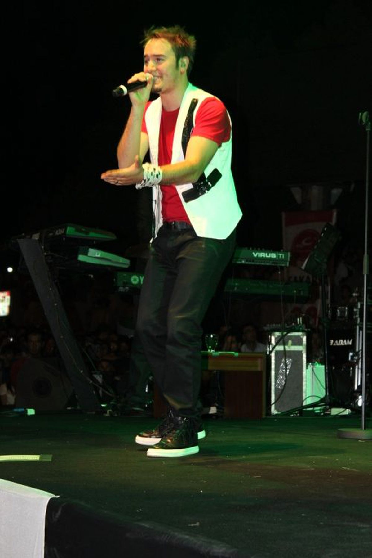 Mustafa Ceceli, Burdur\'da Konser Verdi