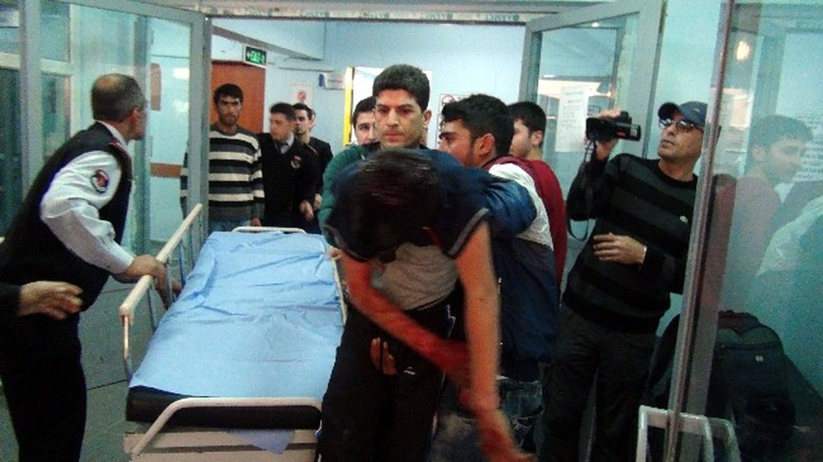 Nusaybin\'de Kadınlar Günü Etkinliği Sonrası Olaylar Çıktı
