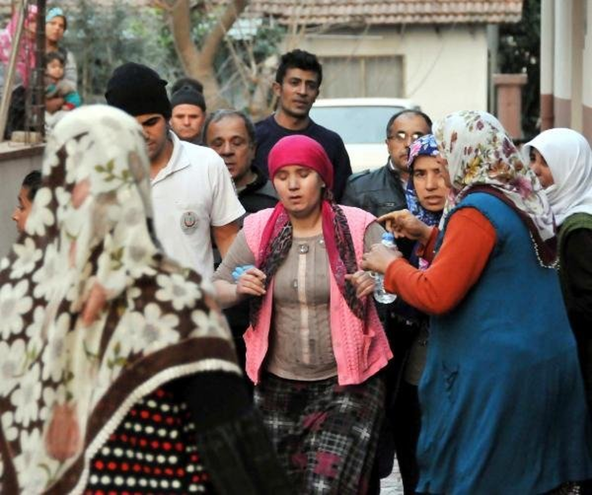 Antalya\'da Patlayan Televizyon Yangın Çıkardı