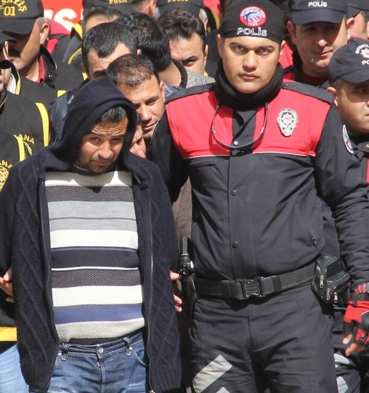 Sahte Polis Gerçek Polisi Dolandırdı