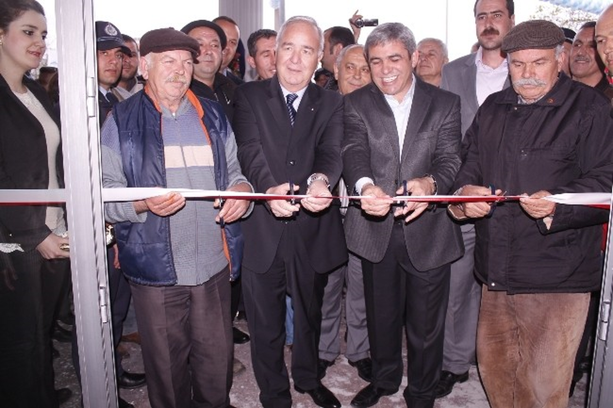 Selçuk Belediye Başkanı Vefa Ülgür, İktidar Partisinin Selçuk Temsilcilerine Yüklendi