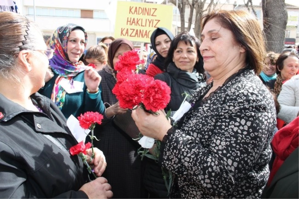Selvi Kılıçdaroğlu Kadınlarla Buluştu