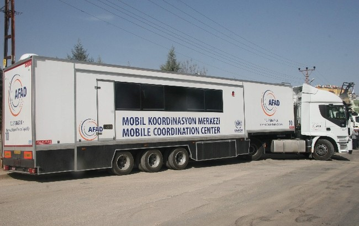 Suriyeliler, Mobil Koordinasyon Merkezi\'nde Kayıt Altına Alınıyor