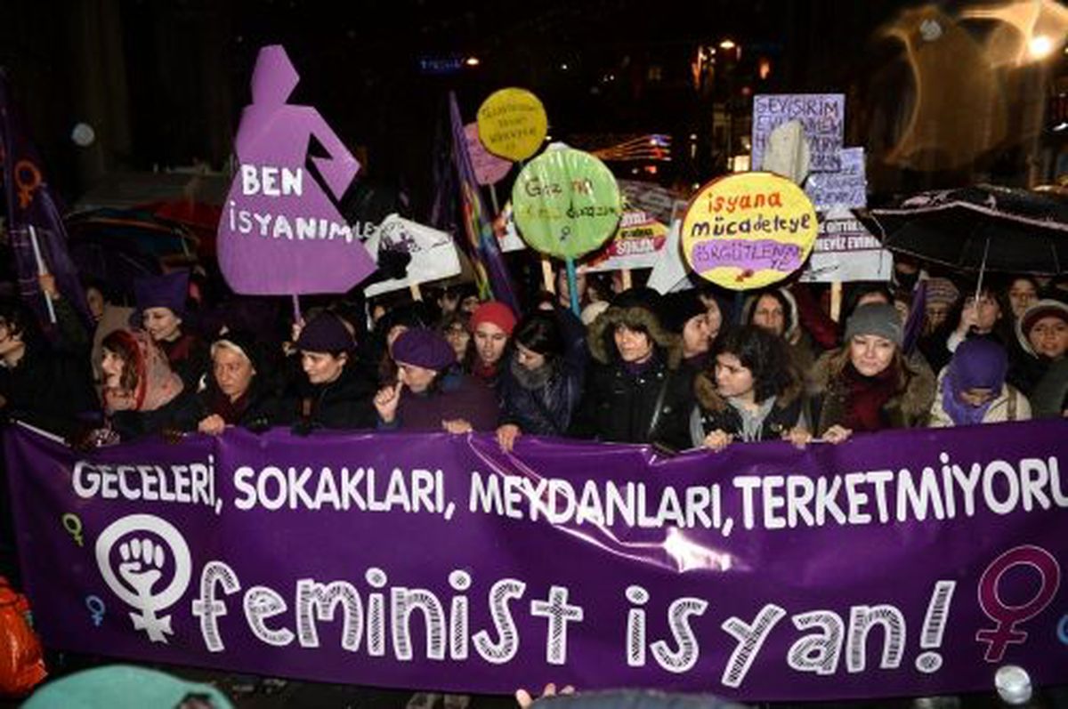12. Feminist Gece Yürüyüşü Düzenlendi