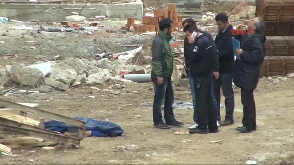 12\'nci Kattan Düşen İnşaat İşçisi Öldü
