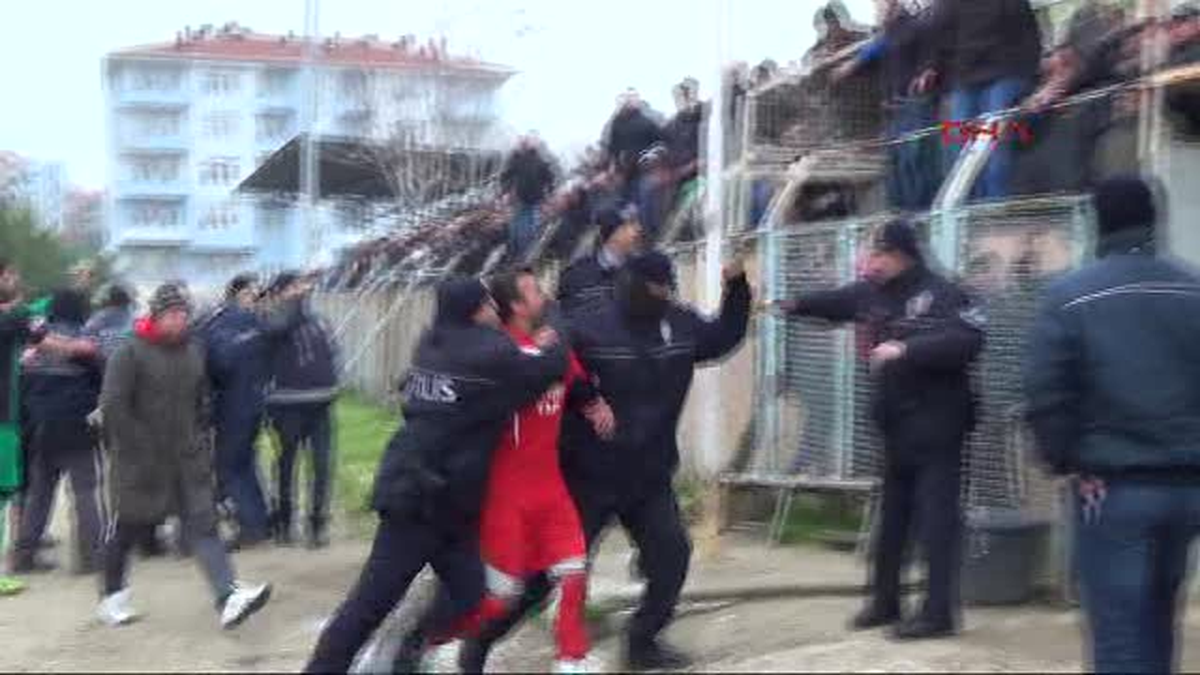 Amatör Lig Maçında Kavga 5 Gözaltı