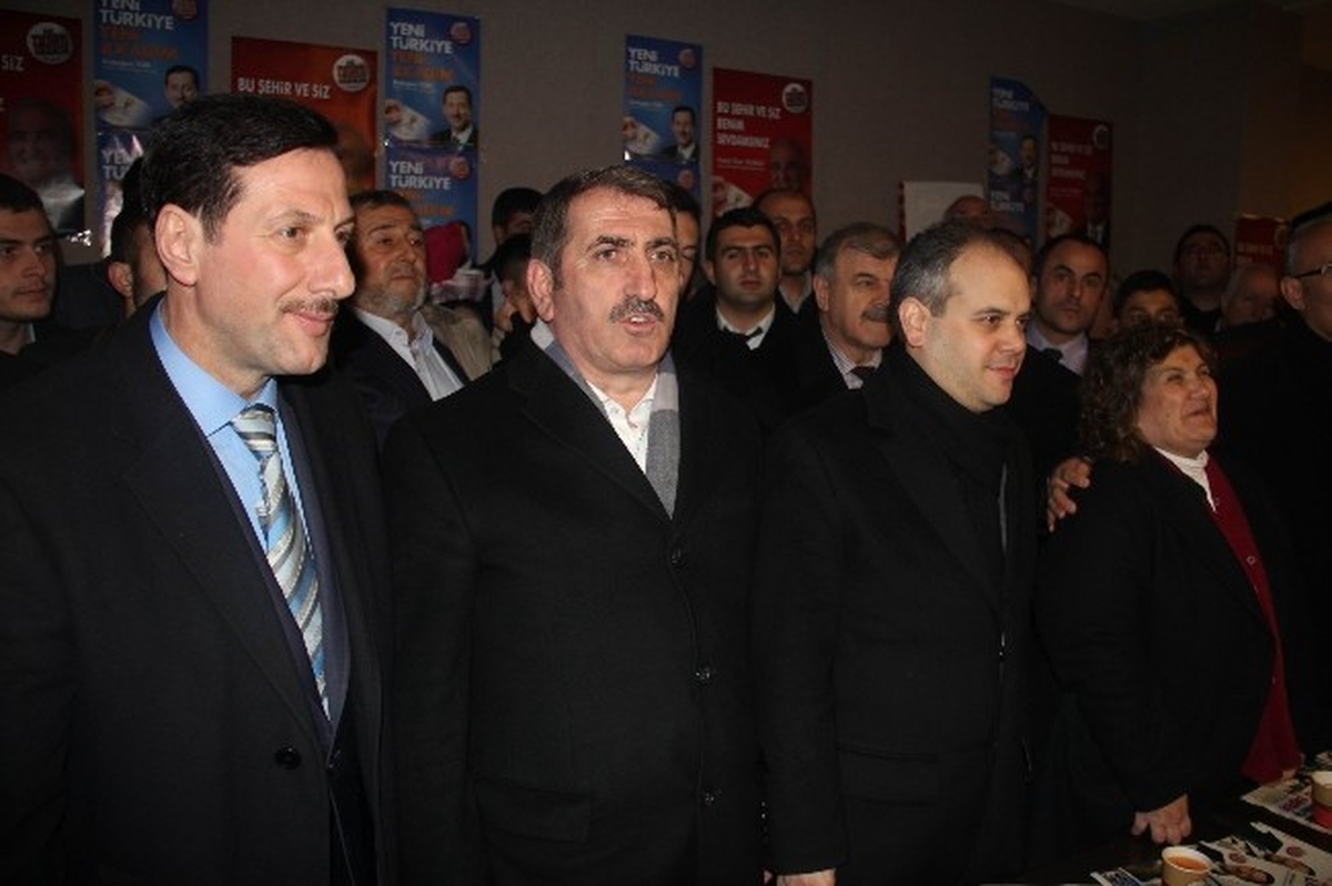 Bakan Kılıç, Seçim İrtibat Bürosunun Açılışına Katıldı