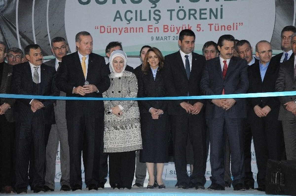 Başbakan, Türkiye\'nin En Uzun Tünelini Açtı