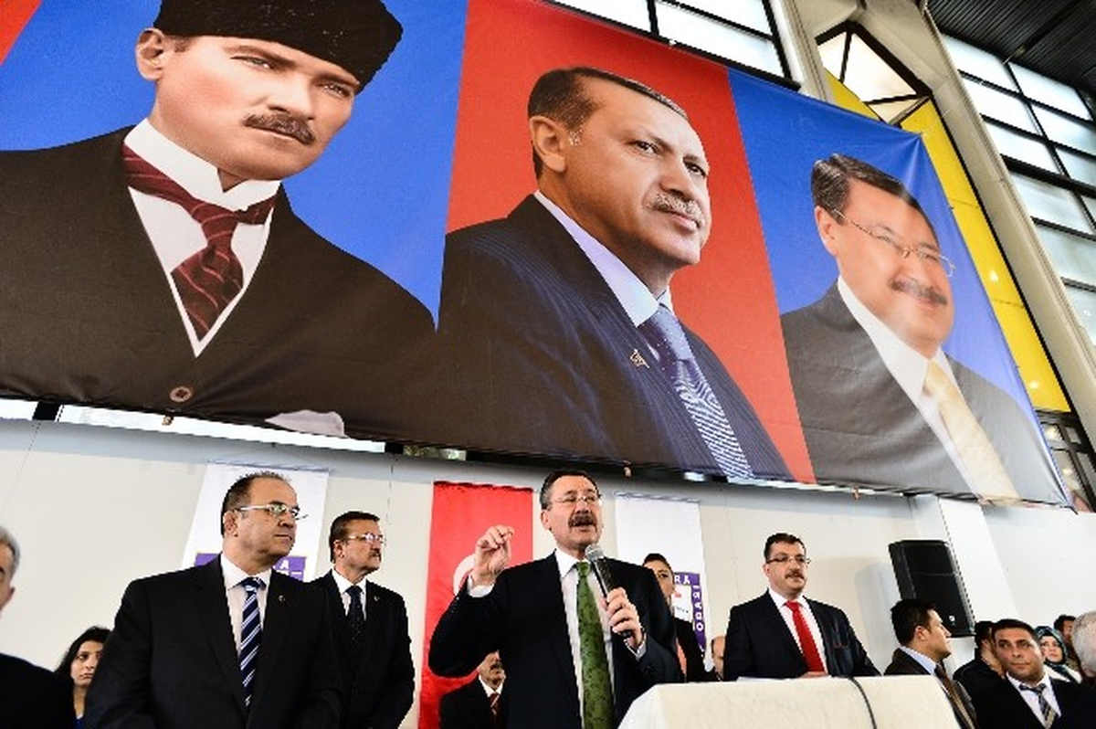 Başkan Gökçek Minibüsçülerle