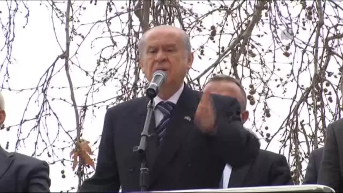 Devlet Bahçeli (2) -