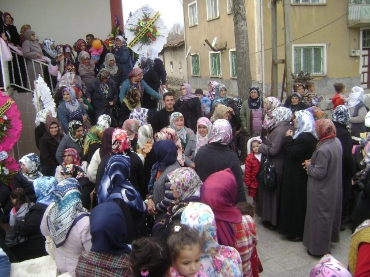 Doğanşehir\'de Kadınlar Günü Etkinliği İlgi Gördü