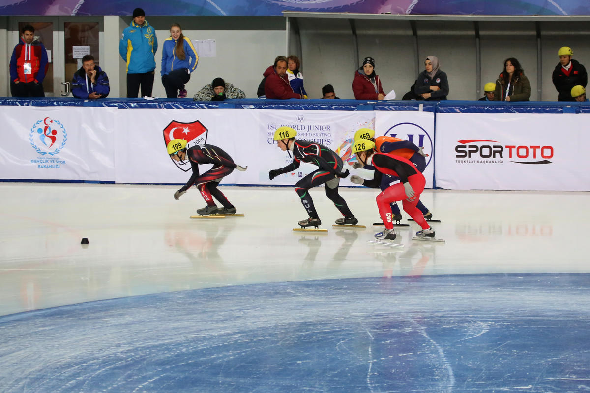 Dünya Gençler Short Track Şampiyonası"