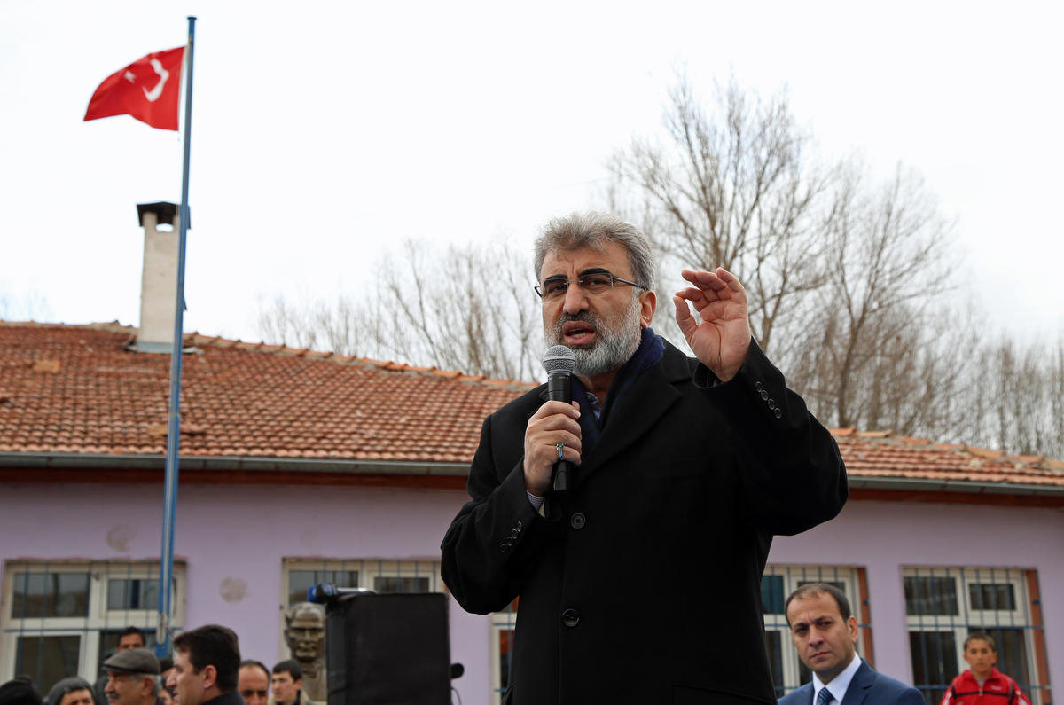 Enerji ve Tabii Kaynaklar Bakanı Yıldız, Kayseri\'de Açıklaması