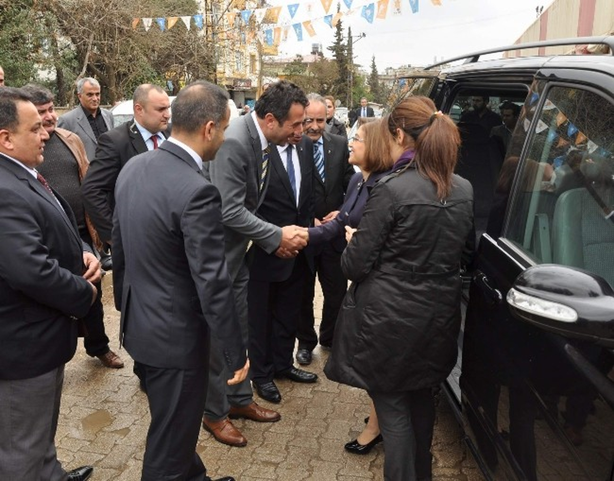 Fatma Şahin, İslahiye\'yi Ziyaret Etti