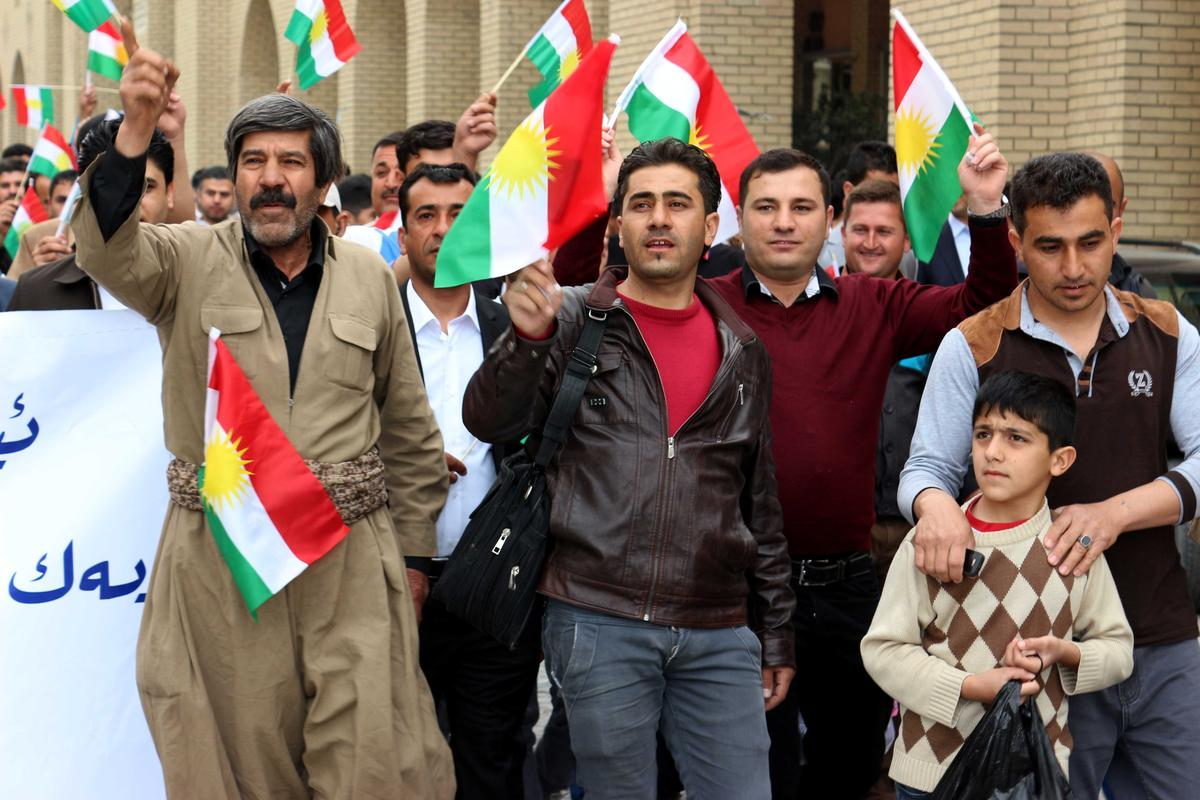 Iraklı Memurlar, Maliki\'yi Protesto Etti
