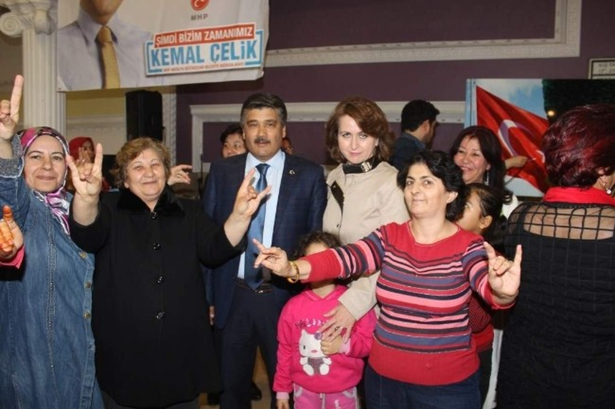 MHP Antalya Büyükşehir Adayı Çelik\'ten "Kadın Kültür Konakları" Sözü