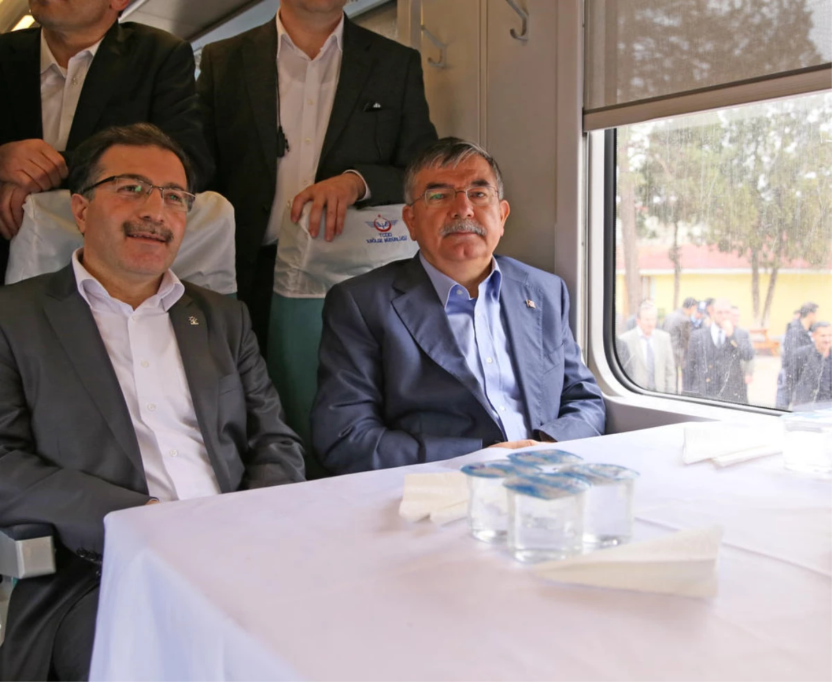 Milli Savunma Bakanı Yılmaz, Sivas\'ta