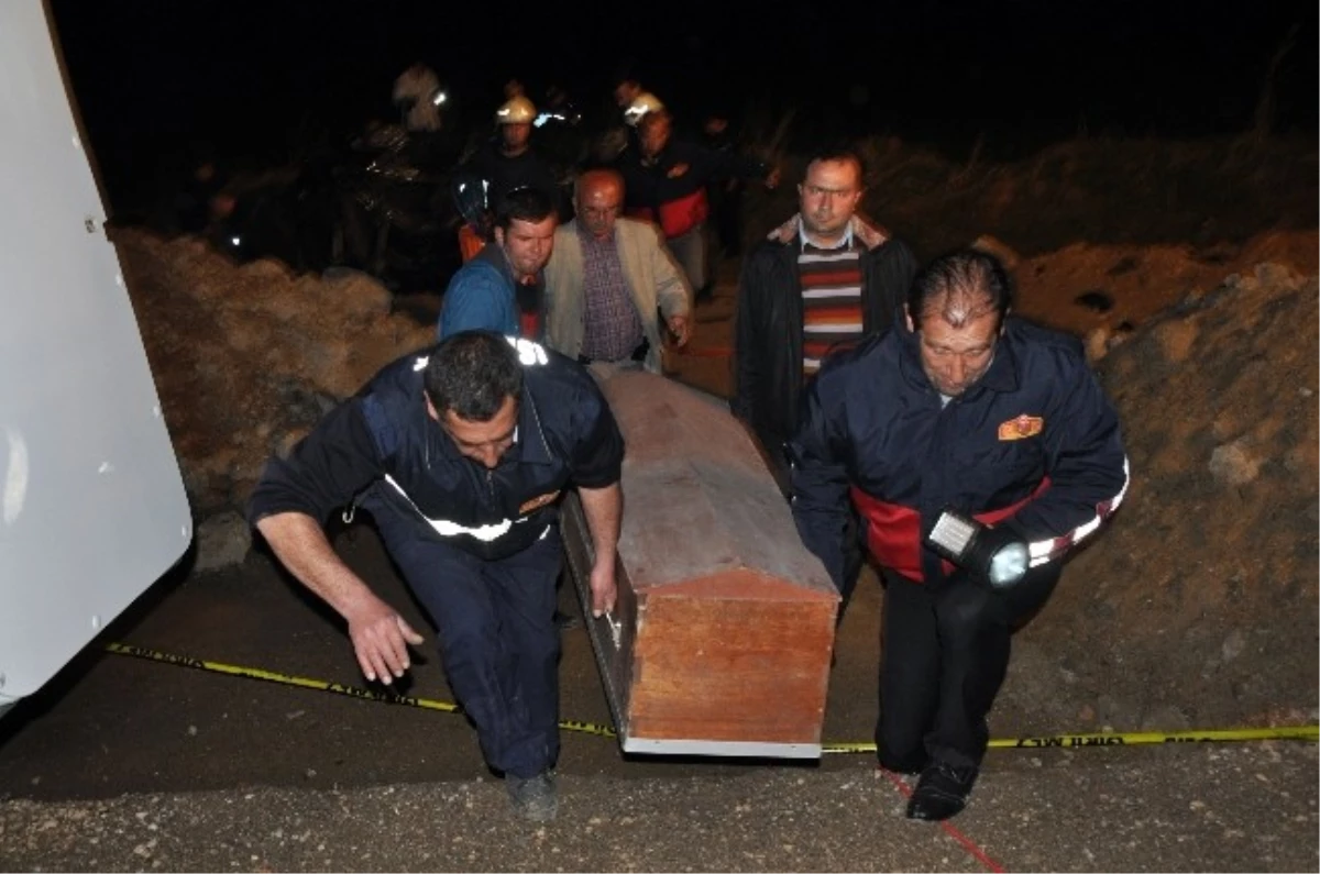 Suriyeliler Kaza Yaptı: 1 Ölü, 1 Yaralı
