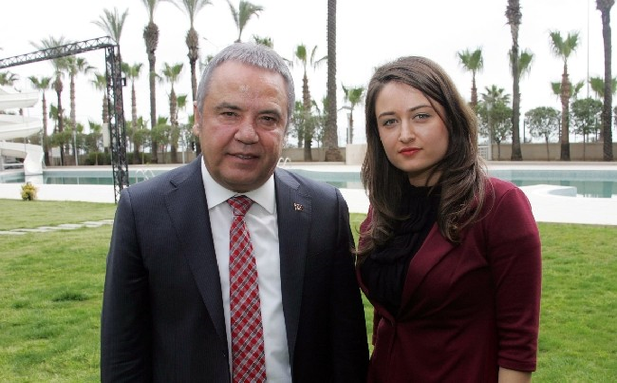 Türkiye\'nin En Genç Kadın Belediye Meclis Üyesi Adayı
