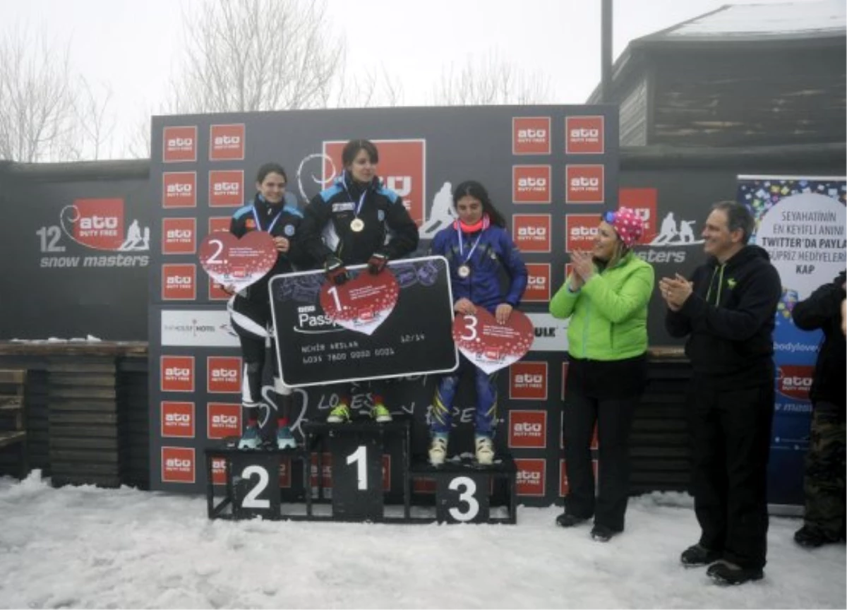 12. Snow Masters Yarışları Uludağ\'da Yapıldı