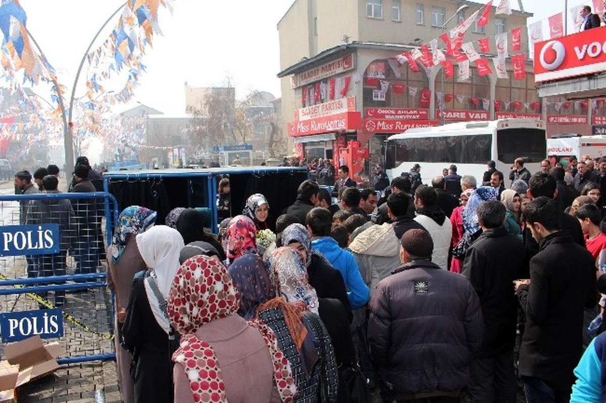 Ağrı, Başbakan Erdoğan\'ı Bekliyor