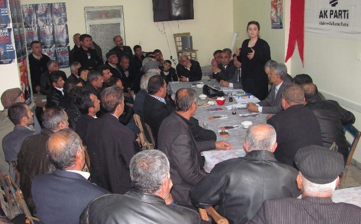 Ak Parti, Bilgilendirme Toplantısı Yaptı