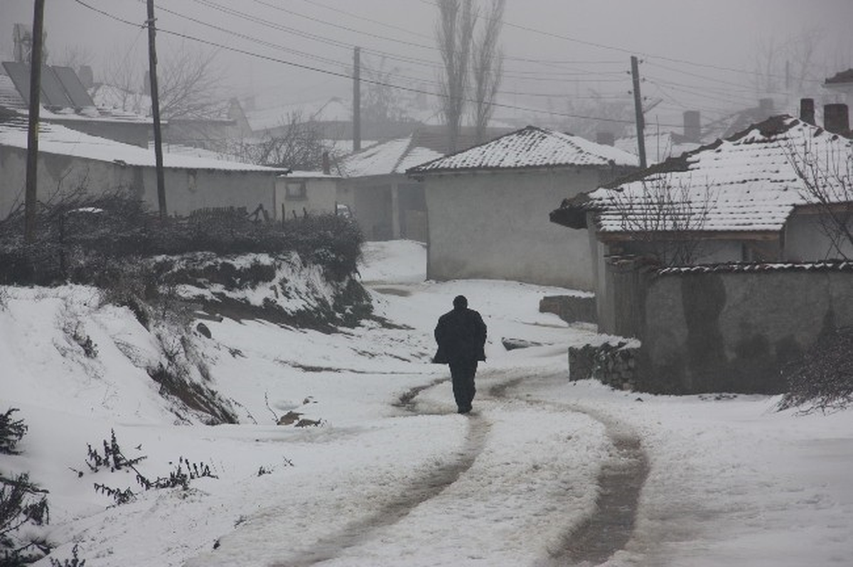 Edirne\'nin Sınır Köyü Hamzabeyli Beyaza Büründü (2)