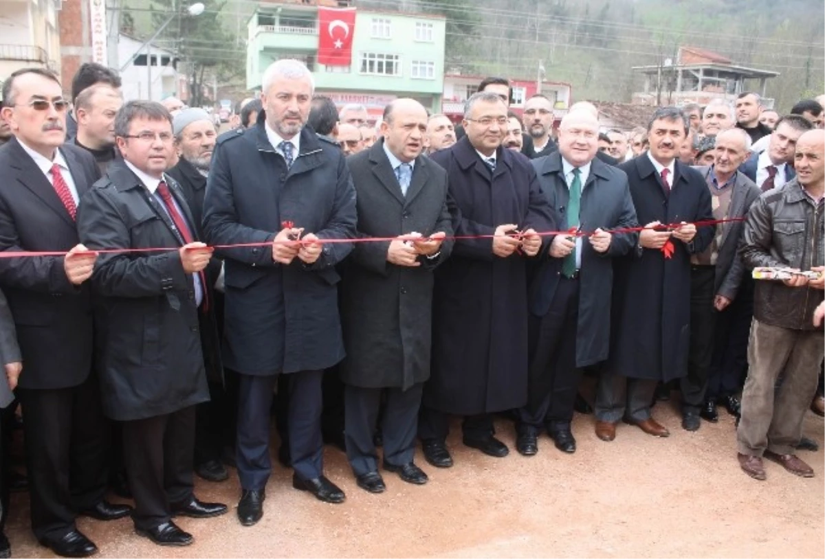 Bakan Işık: "Erdoğan\'ı Başbakanlıktan Uzaklaştırma Operasyonudur"