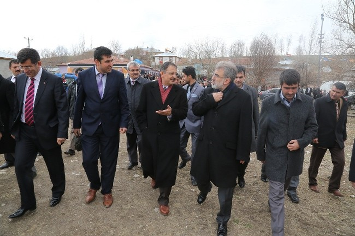 Başkan Özhaseki, Pınarbaşı\'nda Kayseri\'yi Nasıl Dünya Şehri Yaptıklarını Anlattı