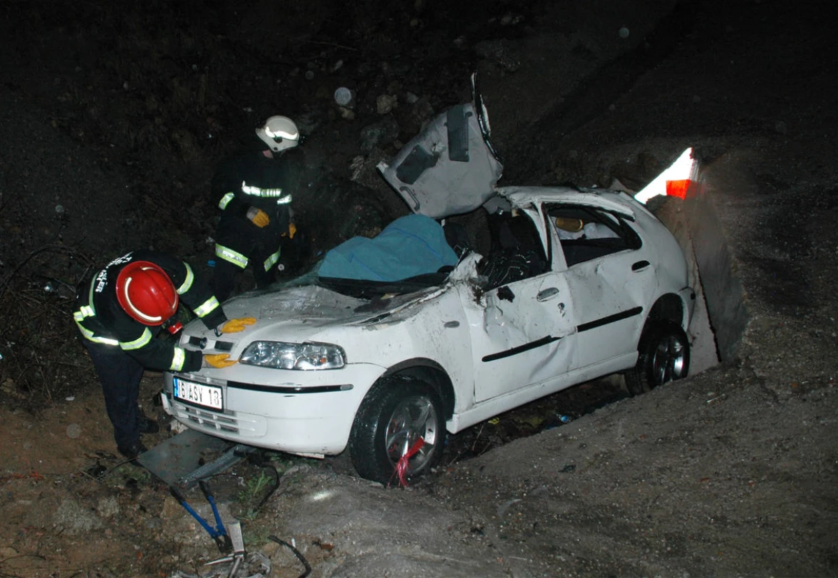 Bursa\'da Trafik Kazası: 1 Ölü, 4 Yaralı