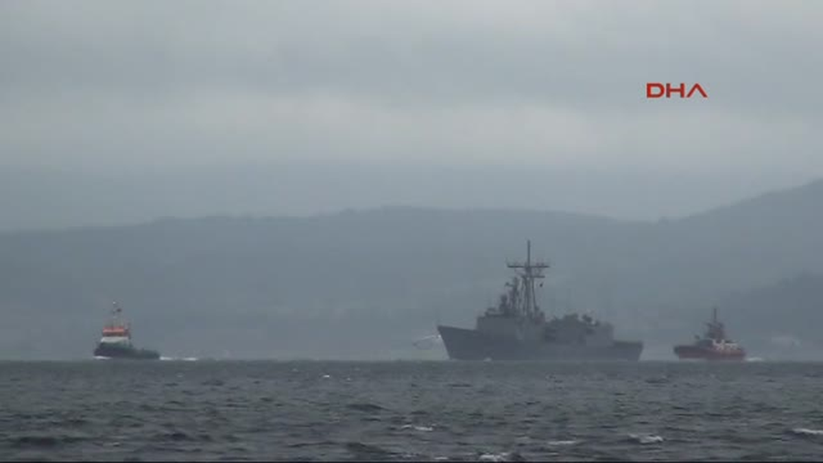 Çanakkale Uss Taylor Çanakkale Boğazı\'ndan Geçtidha Yurt: Uss Taylor Çanakkale Boğazı\'ndan Geçti