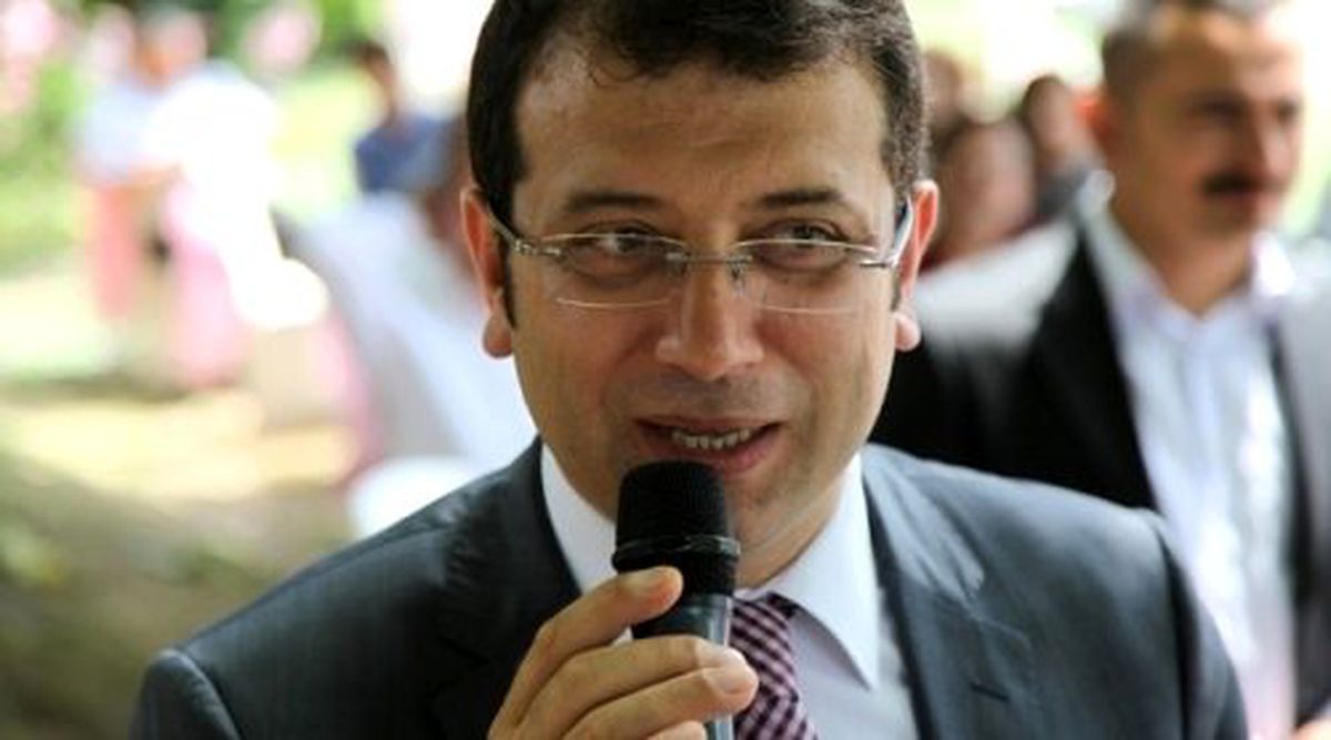 CHP\'li Ekrem İmamoğlu, Ekibiyle Sahada